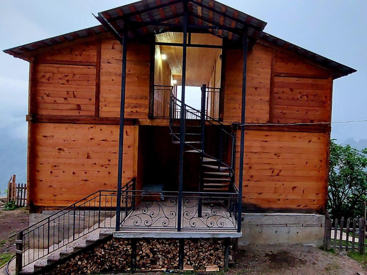 Wooden House Garetke Вилла *